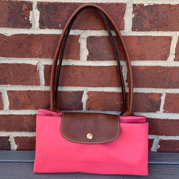 Longchamp Handbags - Longchamp Le Pliage Shoulder Tote